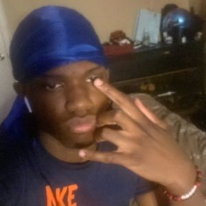 Meet your Posher, Logan